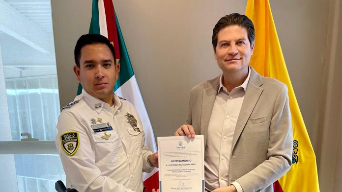 Entrega Alfonso Martínez nombramiento a Pablo Alarcón como encargado de la Comisión Municipal de Seguridad Ciudadana