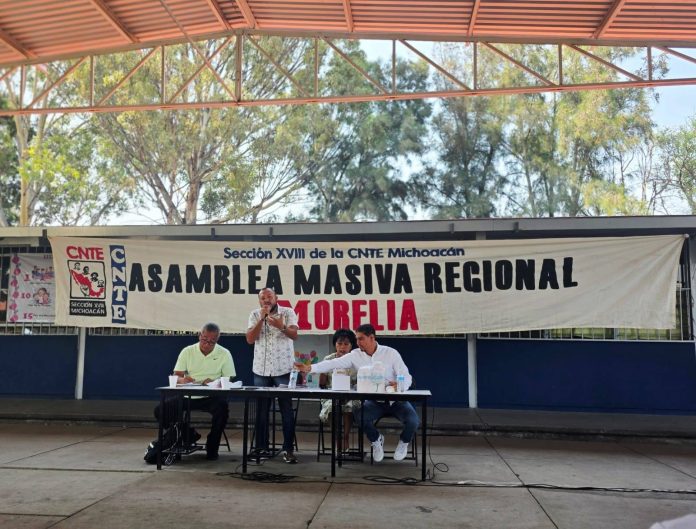 Anuncia la CNTE cierre de escuelas y bloqueo a las vías del tren en Morelia