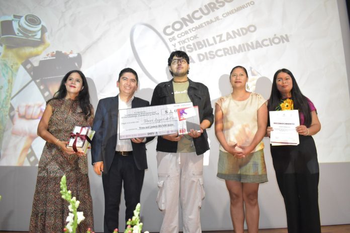 Premian a ganadores del concurso “Visibilizando la Discriminación”