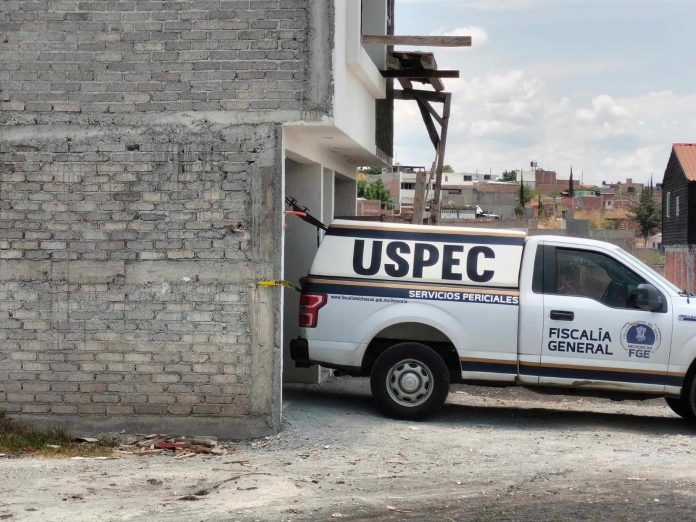 Hallan a joven muerto en una casa en obra negra cerca de la colonia La Aldea, Morelia