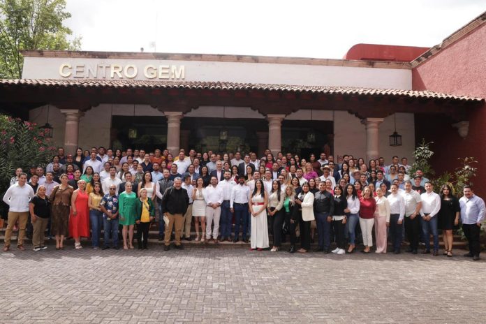 En unidad y coordinación continuará el desarrollo en los municipios: Bedolla