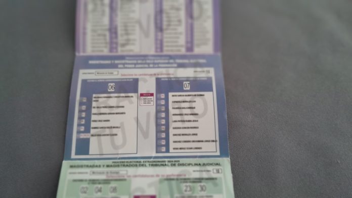 INE permitirá uso de “acordeones” durante votación, siempre que sean personales