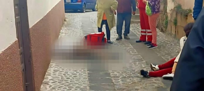 Hombre es asesinado a balazos afuera de su casa en Tlalpujahua