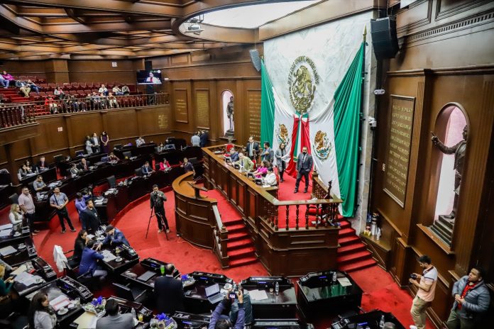 Recibe Congreso de Michoacán notificación de ausencia definitiva del alcalde de Tacámbaro
