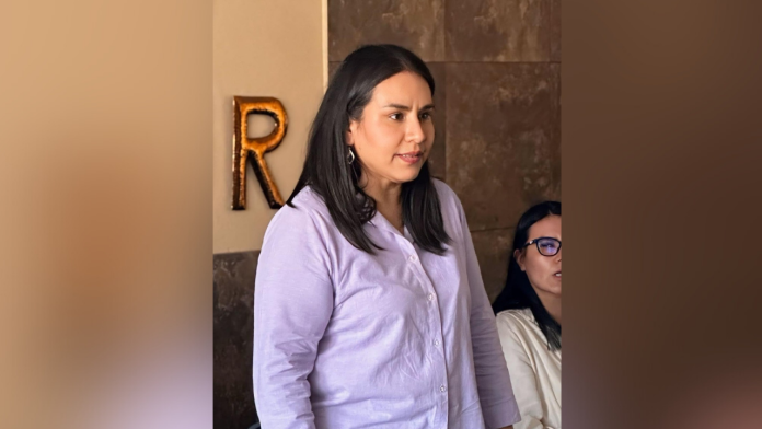 Síndica Yunuen Servín, asume como encargada de la presidencia de Tacámbaro