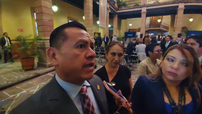 Investigan linchamiento de presunto ladrón en Cherán; su pareja permanece detenido por la guardia comunal