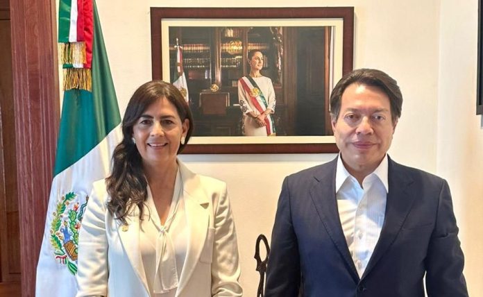 Gaby Molina y Mario Delgado fortalecen coordinación a favor de la educación