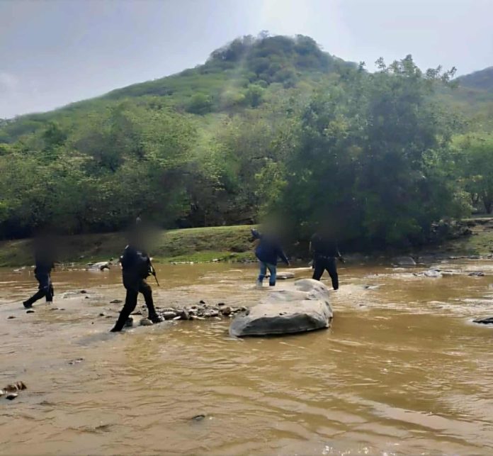 Hombre es encontrado muerto por bala en un predio de Carácuaro Hombre es encontrado muerto por bala en un predio de Carácuaro