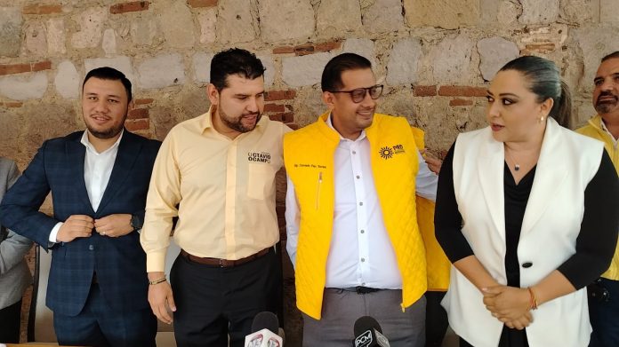 Anuncian integración de Conrado Paz al PRD y a su grupo parlamentario