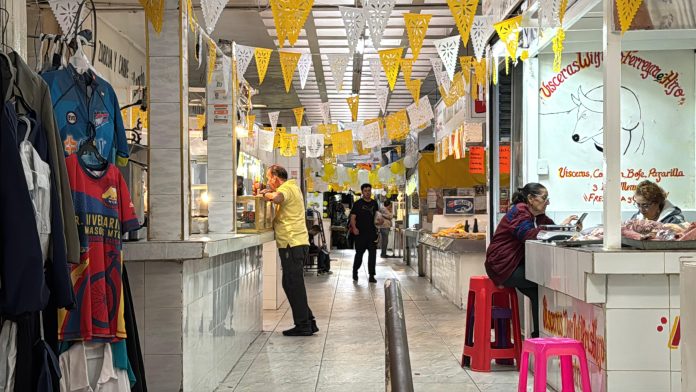Renovación de cableado, piso e impermeabilización pide Mercado San Juan al cumplir 60 años