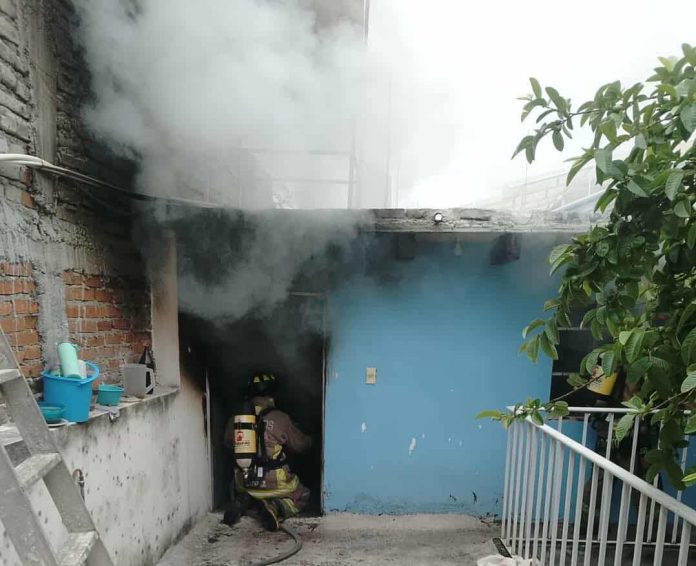 Se incendia un cuarto en domicilio de la colonia Centro de Morelia
