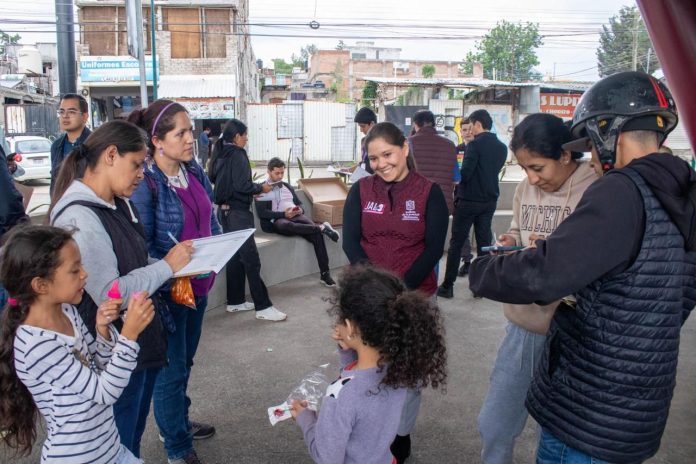 Inicia Gobierno de Michoacán recolección de firmas en favor del hospital del IMSS en Villas del Pedregal