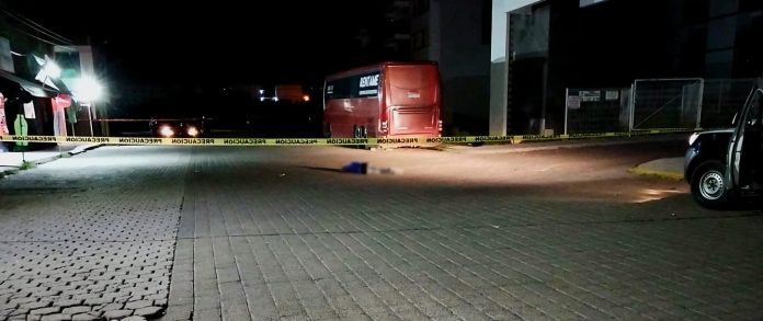 Matan joven Encinos