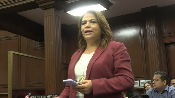 Fabiola Alanís defiende comunicación vía chat para convocar sesiones de la JUCOPO