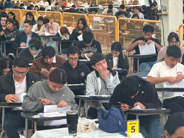Examen CENEVAL para normales, sin incidentes pero con la mayor inasistencia en 4 años