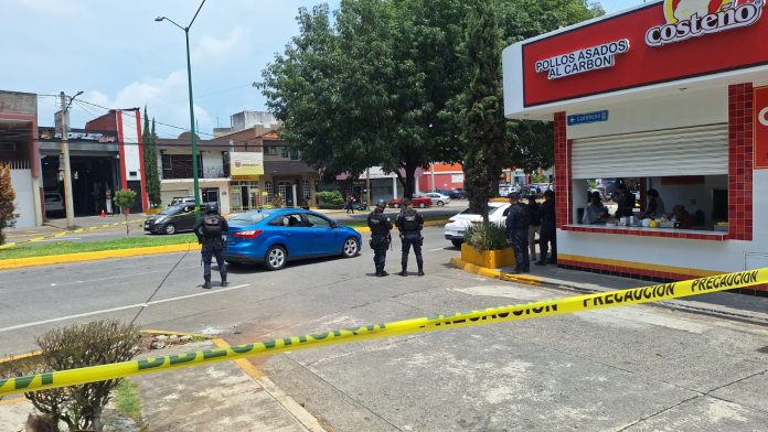 Automovilista es atacado a balazos, cerca de la Presidencia Municipal de Uruapan Automovilista es atacado a balazos, cerca de la Presidencia Municipal de Uruapan