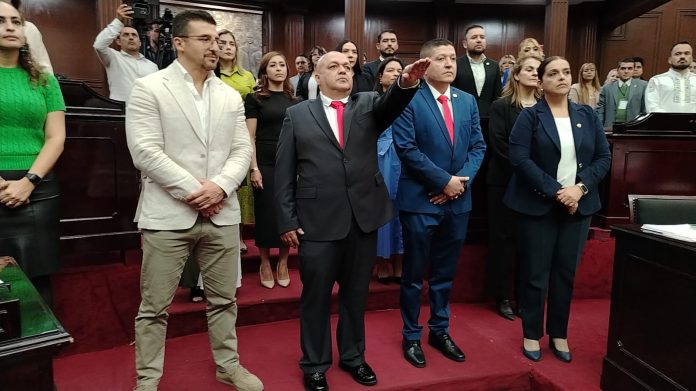 “Como todos, también tengo miedo”: nuevo alcalde de Tacámbaro “Como todos, también tengo miedo”: nuevo alcalde de Tacámbaro