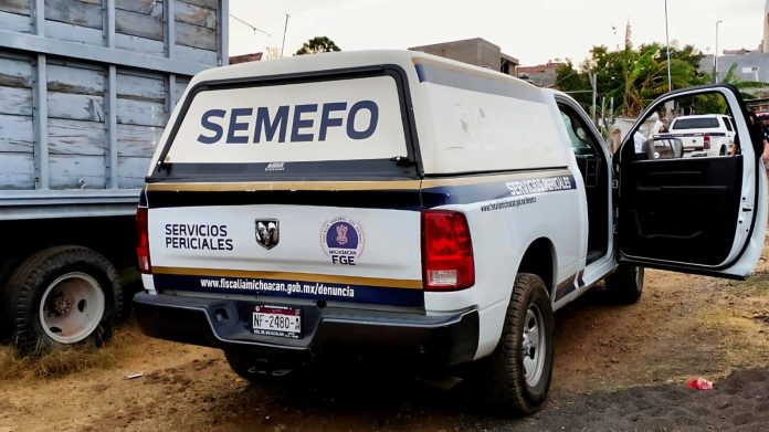 Hombre es asesinado a balazos, en la colonia Lázaro Cárdenas de Apatzingán Hombre es asesinado a balazos, en la colonia Lázaro Cárdenas de Apatzingán
