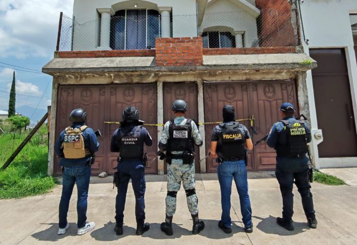 Asegurados dos hombres, 800 kg de droga y laboratorio clandestino en Morelia: SSP