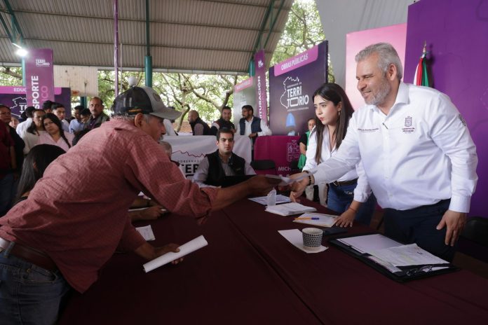 Gobernador en Territorio suma más de 7 mil solicitudes ciudadanas atendidas: Bedolla