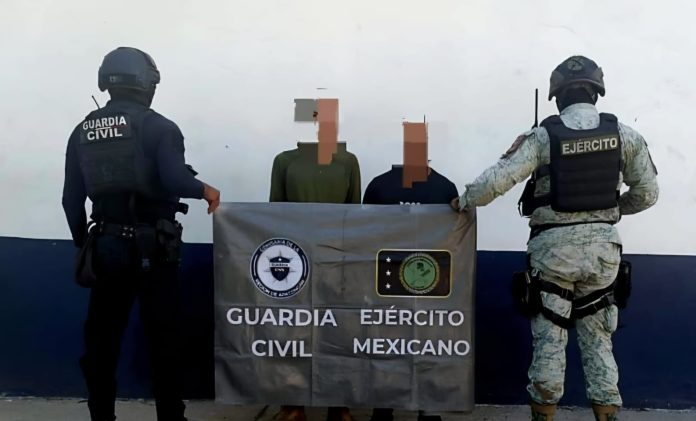 Tras enfrentamiento autoridades abaten a gatillero; además detienen a “El Enano” y a “Peso Pluma” Tras enfrentamiento autoridades abaten a gatillero; además detienen a “El Enano” y a “Peso Pluma”