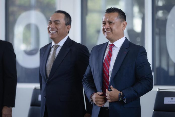 Adrián López Solís se va de la FGE “con la frente en alto”: Carlos Torres Piña