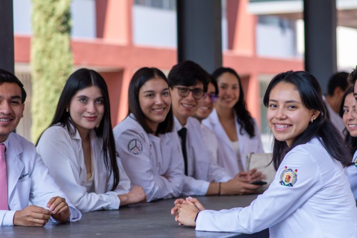 UMSNH lanza curso de preparación para el examen a carreras del área de la Salud; inscripciones abiertas