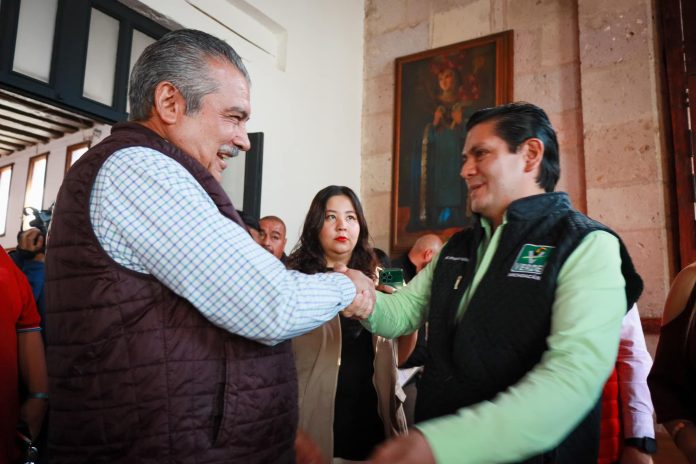 PVEM abre la puerta para que Raúl Morón sea su candidato a gobernador si Morena no lo postula PVEM abre la puerta para que Raúl Morón sea su candidato a gobernador si Morena no lo postula