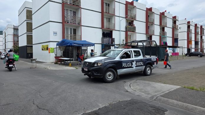 Adolescente es baleada por motosicarios en el Fraccionamiento Acanto II de Zamora Adolescente es baleada por motosicarios en el Fraccionamiento Acanto II de Zamora