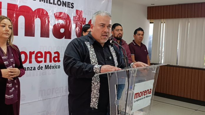 Jesús Mora no descarta a Carlos Torres Piña para la gubernatura de Michoacán