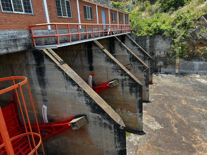 Conagua inicia operaciones para desfogue preventivo en dos presas ubicadas en el estado de Michoacán
