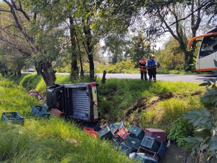 Se accidenta camioneta en la Pátzcuaro-Morelia