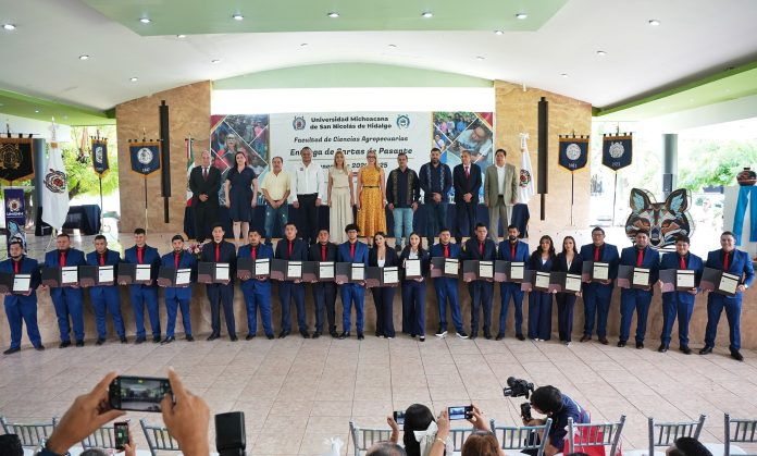 Yarabí Ávila compromete impulsar a la Facultad de Ciencias Agropecuarias de Apatzingán