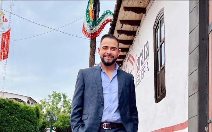 Confirma Manuel López Meléndez solicitud de licencia temporal. Confirma Manuel López Meléndez solicitud de licencia temporal.