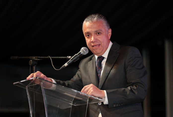 Luis Navarro. Eliminación de efectivo