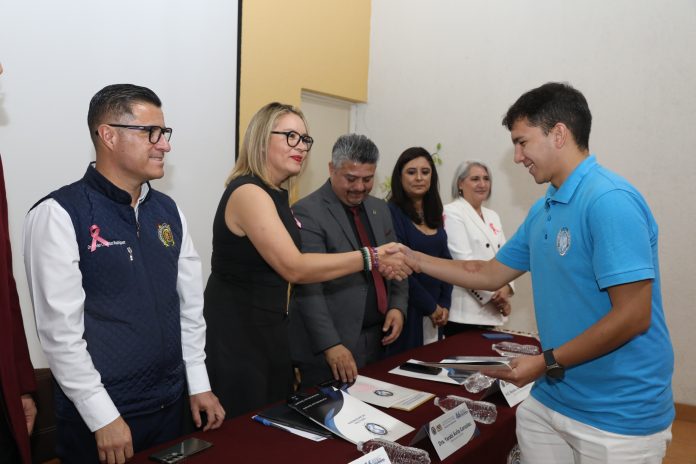 UMSNH se consolida como un referente a nivel nacional en el área de la Salud; totalidad de carreras acreditadas UMSNH se consolida como un referente a nivel nacional en el área de la Salud; totalidad de carreras acreditadas