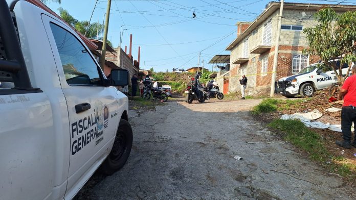 Joven muere a bordo de una ambulancia tras ser baleado, en la colonia San Juan Evangelista Joven muere a bordo de una ambulancia tras ser baleado, en la colonia San Juan Evangelista