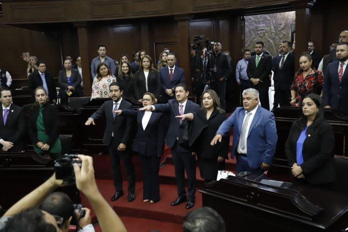 76 Legislatura tomó protesta a 109 nuevas personas juzgadoras representantes del Poder Judicial 76 Legislatura tomó protesta a 109 nuevas personas juzgadoras representantes del Poder Judicial