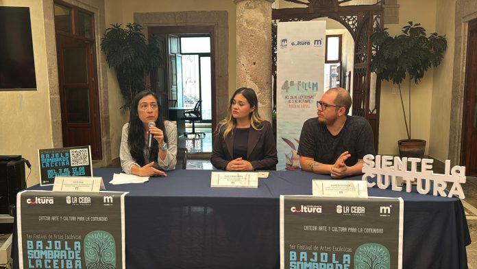 Anuncian Primer Festival de Artes Escénicas en Morelia La Secretaría de Cultura de Morelia y el Foro Teatral La Ceiba invitan a las y los ciudadanos al Primer Festival de Artes Escénicas “Bajo la Sombra de la Ceiba”, que se llevará a cabo en la capital michoacana del 3 al 12 de octubre. Lucía Díaz, coordinadora general del festival, compartió que el programa incluye 14 propuestas escénicas, entre obras de teatro para toda la familia, espectáculos de cabaret y danza. El objetivo, dijo, es acercar esta bella expresión artística desde distintas perspectivas, abordando temas como la amistad, la resiliencia, la búsqueda personal, el humor y otros aspectos esenciales del sentir humano. “Vamos a tener 13 obras de teatro, entre ellas cabarets, además de una puesta en escena de danza. En esta ocasión, el festival abre un mundo de posibilidades, desde una obra para infancias que se titula 12 maneras de afilarse los colmillos”, detalló. Los boletos tendrán un costo desde 75 pesos y podrán adquirirse a partir del 22 de septiembre en la página web www.laceibaforoteatral.com, o de forma presencial en la calle Lacas de Uruapan #301 A, colonia Vasco de Quiroga. Lucía Diaz invitó a la población a conocer un encuentro de persona a persona, donde resalta el reconocimiento humano, individual y colectivo desde la empatía con situaciones humanas. Anuncian Primer Festival de Artes Escénicas en Morelia La Secretaría de Cultura de Morelia y el Foro Teatral La Ceiba invitan a las y los ciudadanos al Primer Festival de Artes Escénicas “Bajo la Sombra de la Ceiba”, que se llevará a cabo en la capital michoacana del 3 al 12 de octubre. Lucía Díaz, coordinadora general del festival, compartió que el programa incluye 14 propuestas escénicas, entre obras de teatro para toda la familia, espectáculos de cabaret y danza. El objetivo, dijo, es acercar esta bella expresión artística desde distintas perspectivas, abordando temas como la amistad, la resiliencia, la búsqueda personal, el humor y otros aspectos esenciales del sentir humano. “Vamos a tener 13 obras de teatro, entre ellas cabarets, además de una puesta en escena de danza. En esta ocasión, el festival abre un mundo de posibilidades, desde una obra para infancias que se titula 12 maneras de afilarse los colmillos”, detalló. Los boletos tendrán un costo desde 75 pesos y podrán adquirirse a partir del 22 de septiembre en la página web www.laceibaforoteatral.com, o de forma presencial en la calle Lacas de Uruapan #301 A, colonia Vasco de Quiroga. Lucía Diaz invitó a la población a conocer un encuentro de persona a persona, donde resalta el reconocimiento humano, individual y colectivo desde la empatía con situaciones humanas.