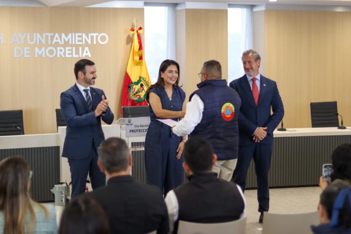 Solidaridad, prevención y preparación son pilares que salvan vidas; recuerdan a las víctimas del sismo de 1985