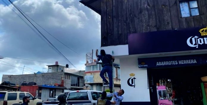 Desactivan sistema de cámaras instalado por el crimen organizado al oriente de Uruapan Desactivan sistema de cámaras instalado por el crimen organizado al oriente de Uruapan