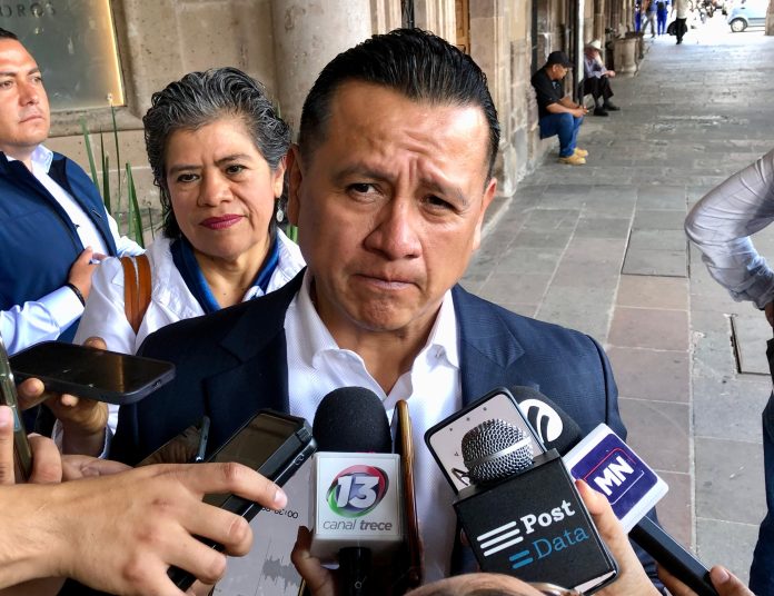 Explosivo lanzado frente a INM en Morelia iba dirigido a un sudamericano: FGE