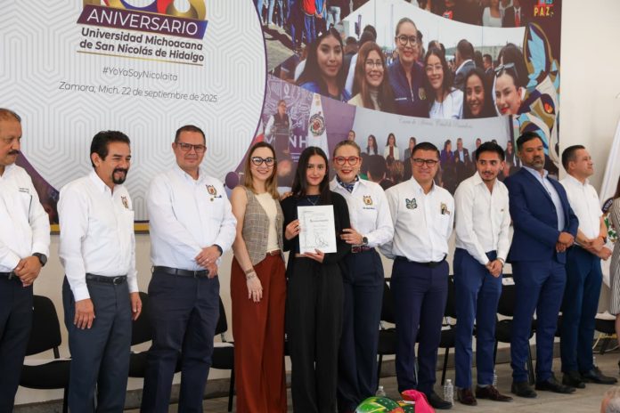 Vivan la Universidad orgullosos de su historia, manifiesta Yarabí Ávila ante estudiantes zamoranos Vivan la Universidad orgullosos de su historia, manifiesta Yarabí Ávila ante estudiantes zamoranos