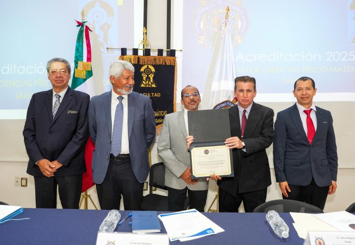 Licenciatura en Ciencias Físico Matemáticas obtiene reacreditación; garantiza la formación de profesionales calificados