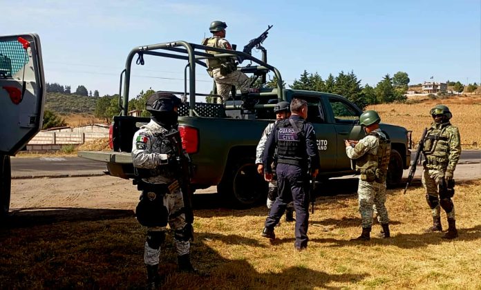 Dos Guardias Nacionales heridos por estallido de mina improvisada, en los límites con Jalisco