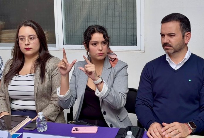 Faltan intérpretes le lengua de señas en Fiscalía y Salud en Michoacán: Asociación