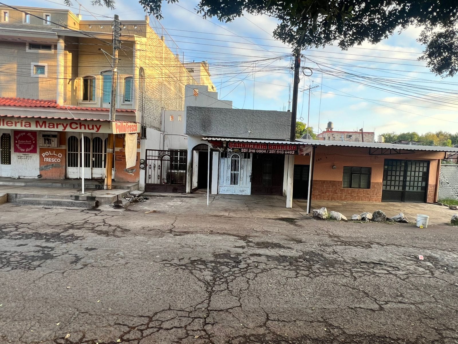 Balean y lanzan bomba molotov vivienda en la Valencia primera sección; hay un menor herido Balean y lanzan bomba molotov vivienda en la Valencia primera sección; hay un menor herido
