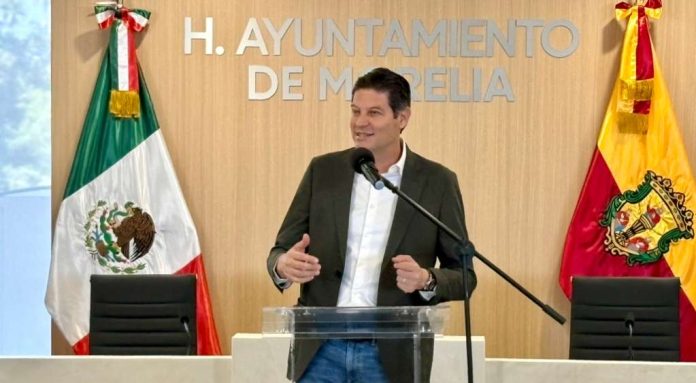 Plantón del FNLS es manifestación, no tienen permiso: Alfonso Martínez Plantón del FNLS es manifestación, no tienen permiso: Alfonso Martínez