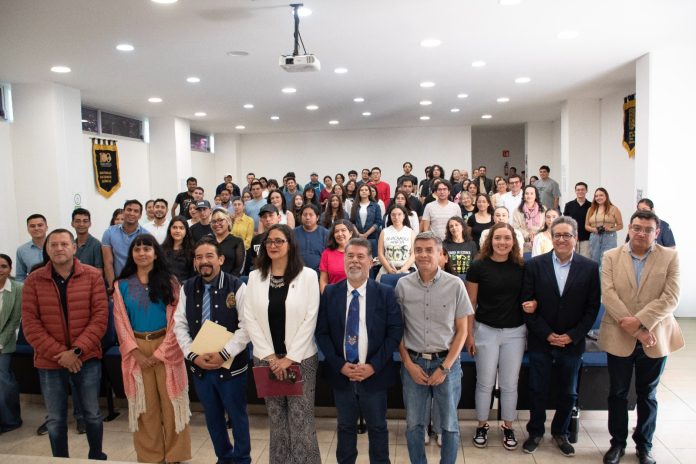 Buscan acercar la ciencia a la sociedad, inauguran la Tercera Semana de la Divulgación Científica del IIQB Buscan acercar la ciencia a la sociedad, inauguran la Tercera Semana de la Divulgación Científica del IIQB