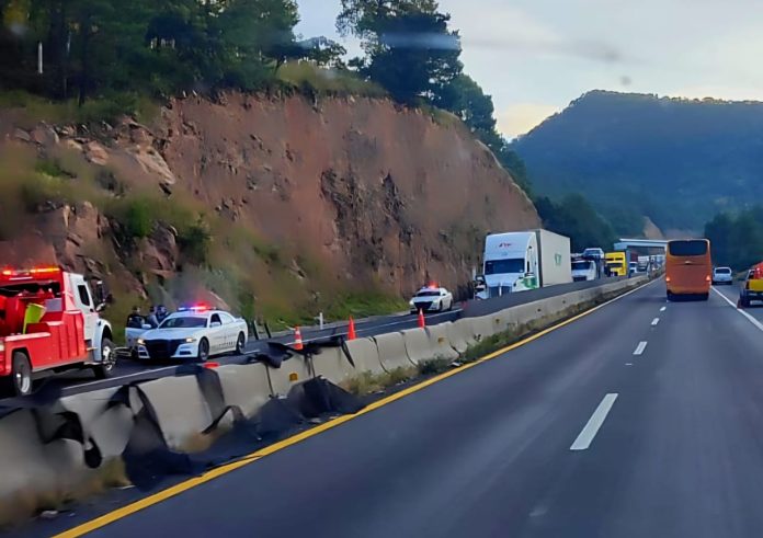 mujer muere en accidente